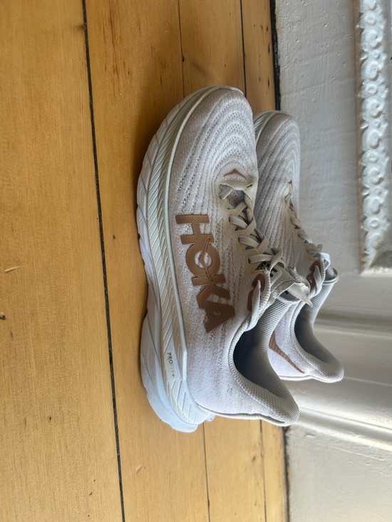 Hoka Women's Running Sneakers in Cream with Rose Gold Logo - Picture 4 of 8